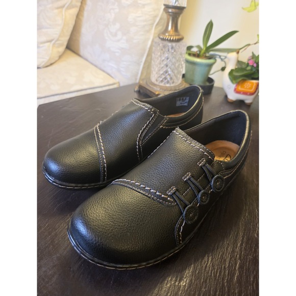 Clarks Shoes - Clarks Collection Women's Ashland Effie Black Leather Loafers Size 8W NEW! $100